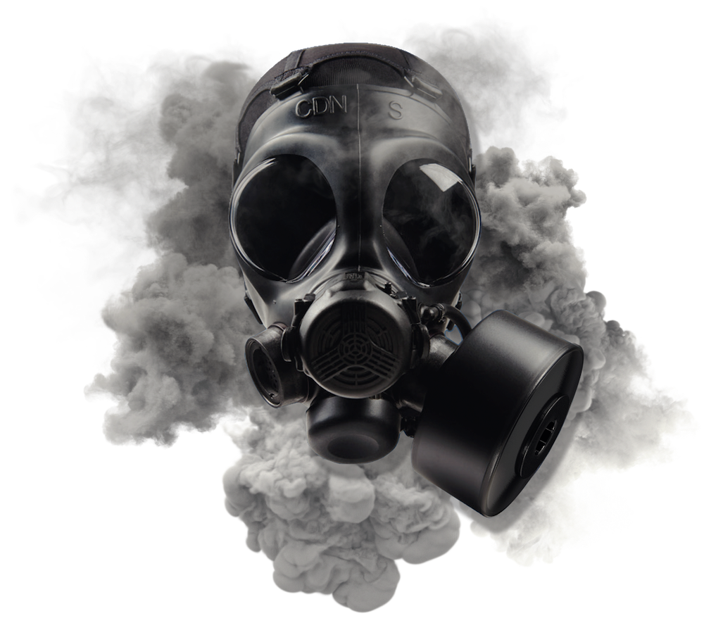 Vue avant du masque à gaz C4 NRBC dans un nuage de fumée